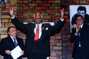 'Mantequilla' Nápoles, hospitalizado por anorexia y depresión