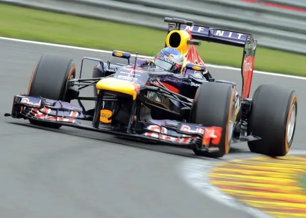 Vettel lidera los últimos entrenamientos libres en Spa