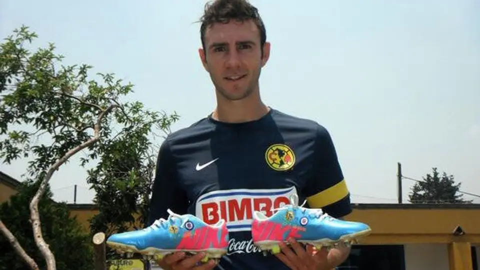 Layún tiene la final... 'en los pies'