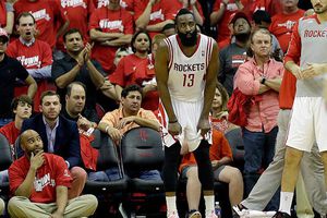 Rockets sufre otro descalabro contra Blazers