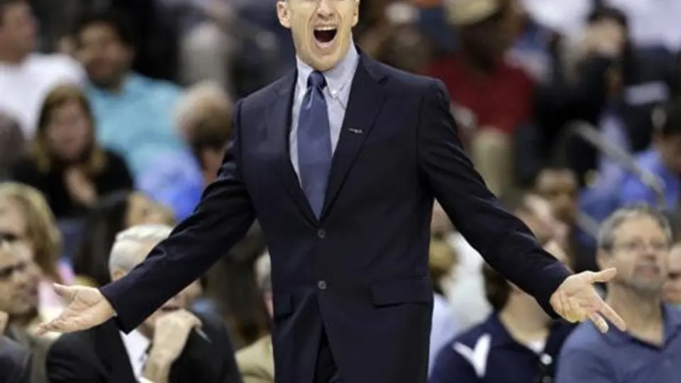 Bobcats despide a Mike Dunlap