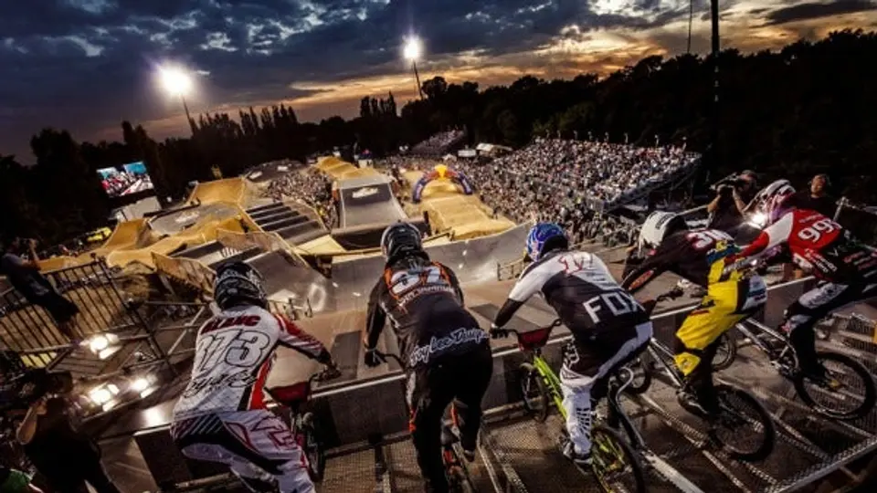 Connor Fields conquista el Red Bull R.Evolution 2013