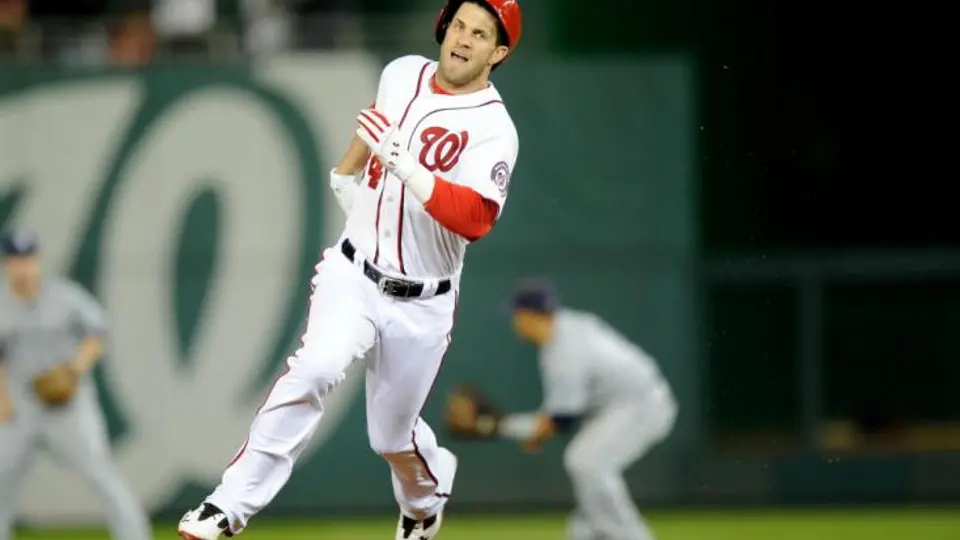 Bryce Harper será operado por lesión en el pie