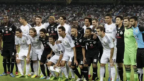 Real Madrid y Raúl viven una fiesta en el Santiago Bernabéu