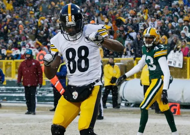 Acereros derrota a Green Bay y sueña con postemporada