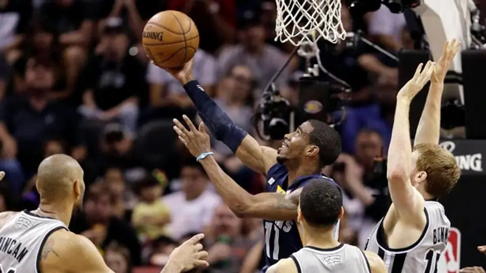 Spurs se lleva el primero en el Oeste