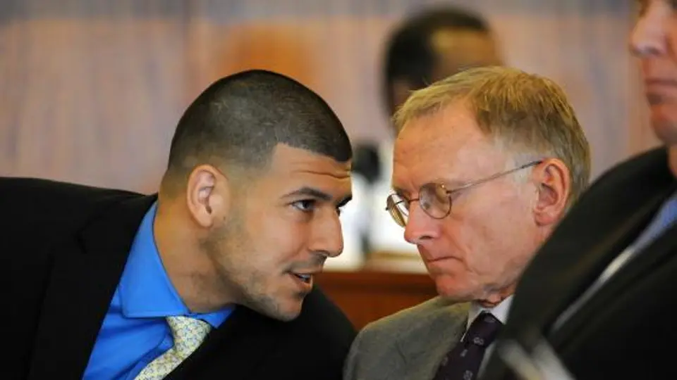 Aaron Hernández pide que se le retire cargo de homicidio