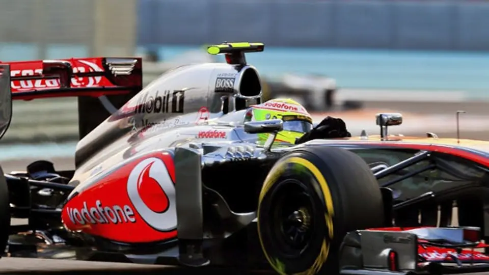 Checo Pérez largará noveno en el GP de Abu Dhabi