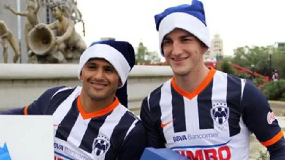 Rayados desea Feliz Navidad a su afición con una canción