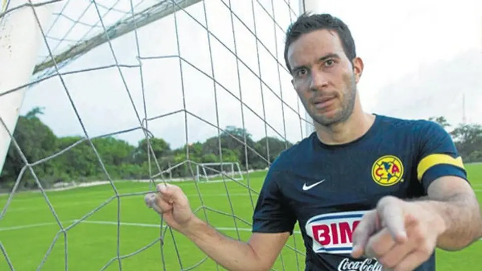 'No puedo compararme con Benítez': Rey