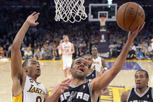 Lakers se despide de los playoffs