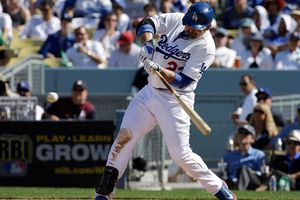 Adrián González conecta par de cuadrangulares y da vida a Dodgers