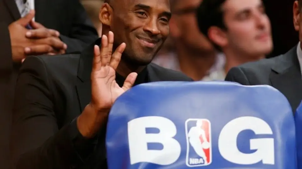 Kobe Bryant regresa a los entrenamientos de los Lakers