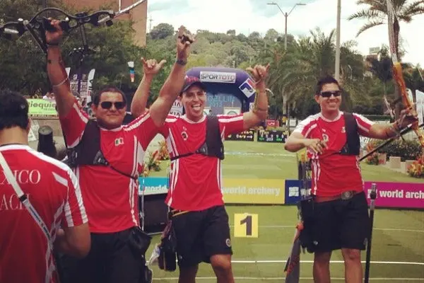 México logra su primer Oro de tiro con arco varonil en Mundial