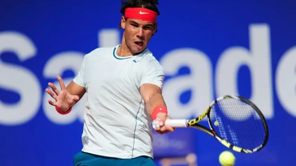 Nadal da un paso más en el Abierto de Barcelona
