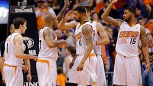 Suns anota 79 puntos en la primera mitad