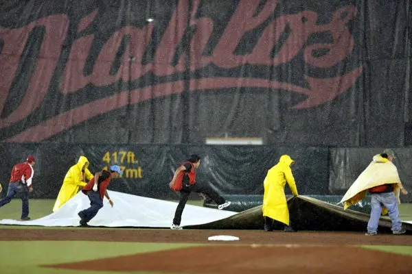 Suspenden el Diablos Rojos vs. Rieleros por granizo