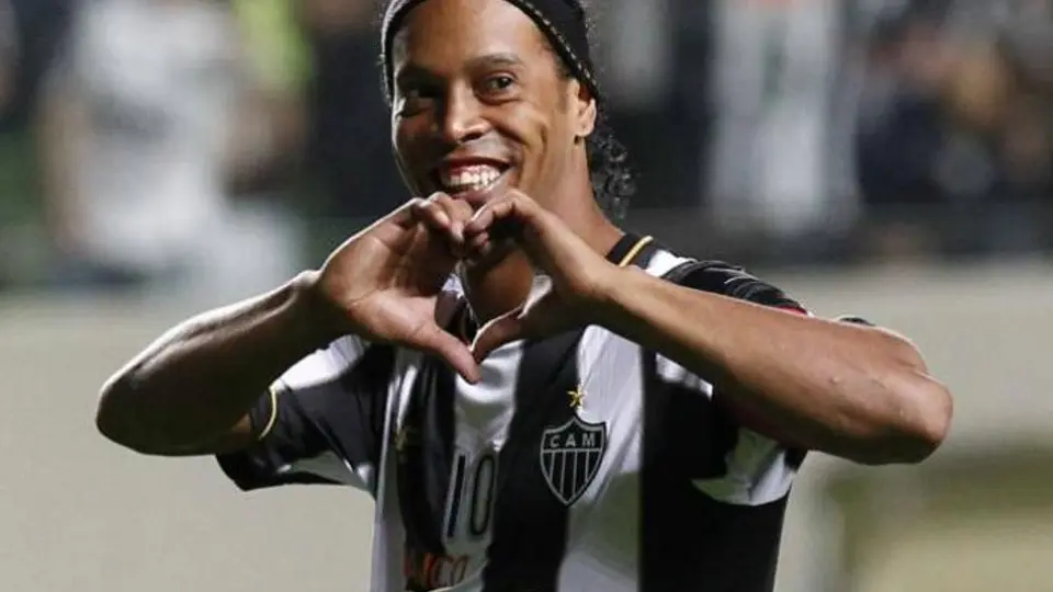 Ronaldinho ofrece en alquiler su casa para el Mundial