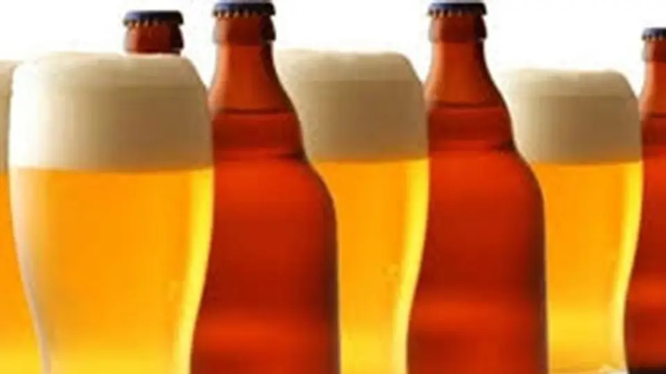 Científicos crean cerveza 'anticruda'