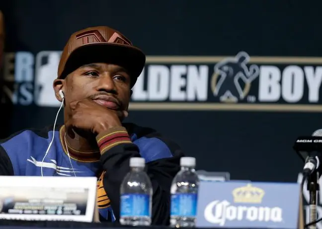 Mayweather promete noquear a Maidana