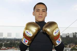 Óscar Valdez busca emular a las leyendas del boxeo