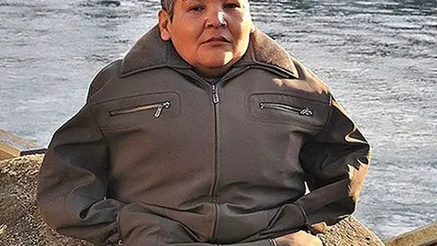 Niegan visa a hombre manco por no poner huellas dactilares