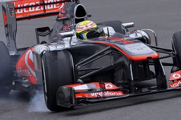 Checo termina décimo en la P1 de Nürburgring