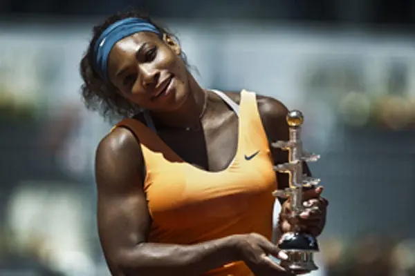 Serena arrasa con Sharapova en Madrid y gana su título 50
