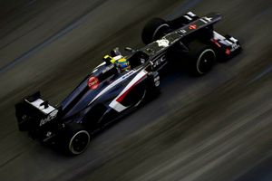 Esteban Gutiérrez le pide más agresividad a Sauber