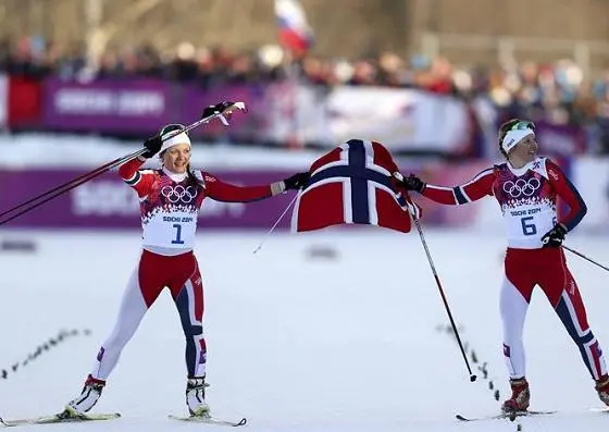 Noruega consigue doblete en sprint de fondo