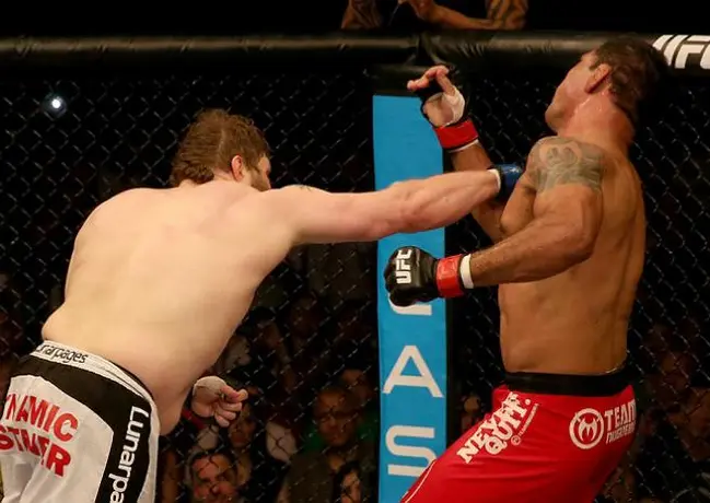 Nelson noquea a Nogueira en el primer round