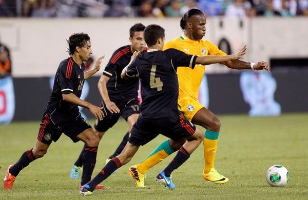 Pese a que apareció hasta el segundo tiempo, Drogba logró pesar en el marcador | AP
