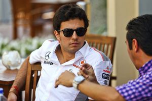 Checo Pérez buscará en Abu Dhabi asegurar su lugar en McLaren