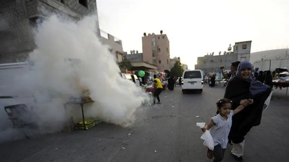 Activistas protestan con coche bomba previo al GP de Bahrein