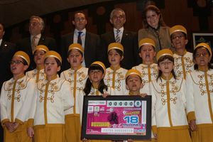 Lotería Nacional realiza sorteo por Maratón de la Ciudad de México
