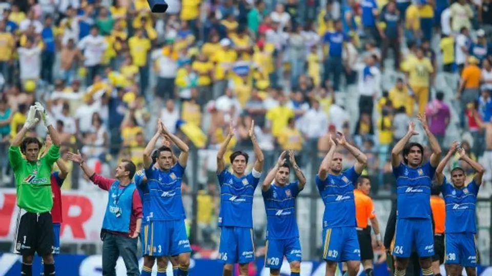 Tigres derrota al América y es superlíder del torneo