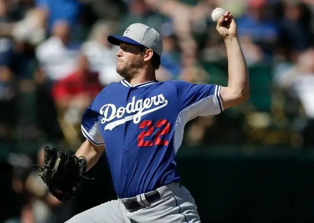 Dodgers define abridores para serie en Australia