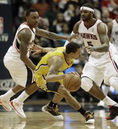 Pacers se llevan la serie ante Hawks