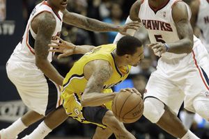 Pacers se llevan la serie ante Hawks