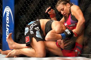 Miesha Tate vuelve a la senda del triunfo