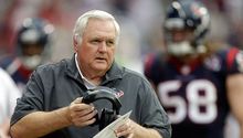 Wade Phillips será entrenador interino de los Texanos