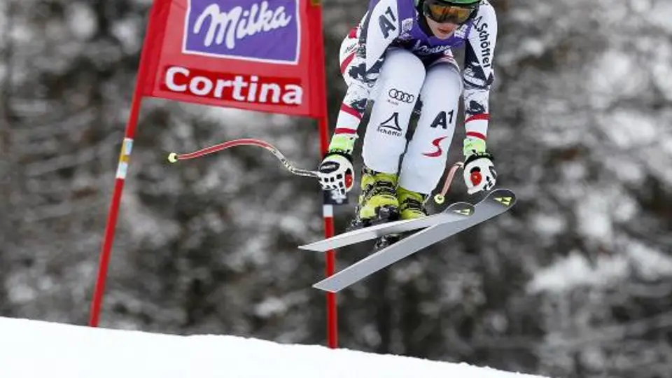 Maria Hoefl-Riesch venció en Italia a Weirather y a Schmidhofer