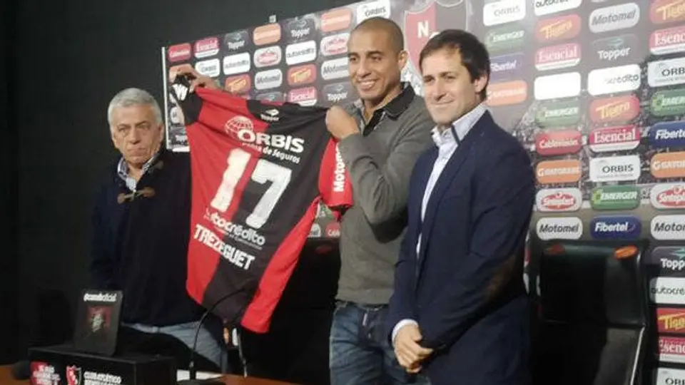 Trezeguet es presentado con Newell's