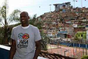 Encestan por las favelas, NBA Global Games, en Brasil