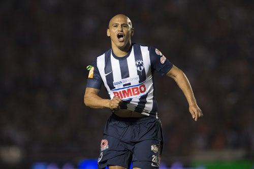 Suazo festeja la primera anotación del encuentro | MEXSPORT