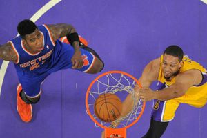 Lakers da la campanada ante los Knicks