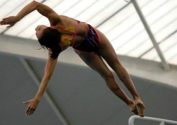 Joven mexicana de 15 años, Bronce en Serie Mundial de Clavados