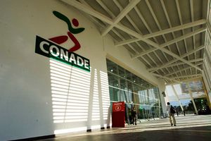 Inauguran gimnasio con retraso y exceso de inversión en Nuevo León