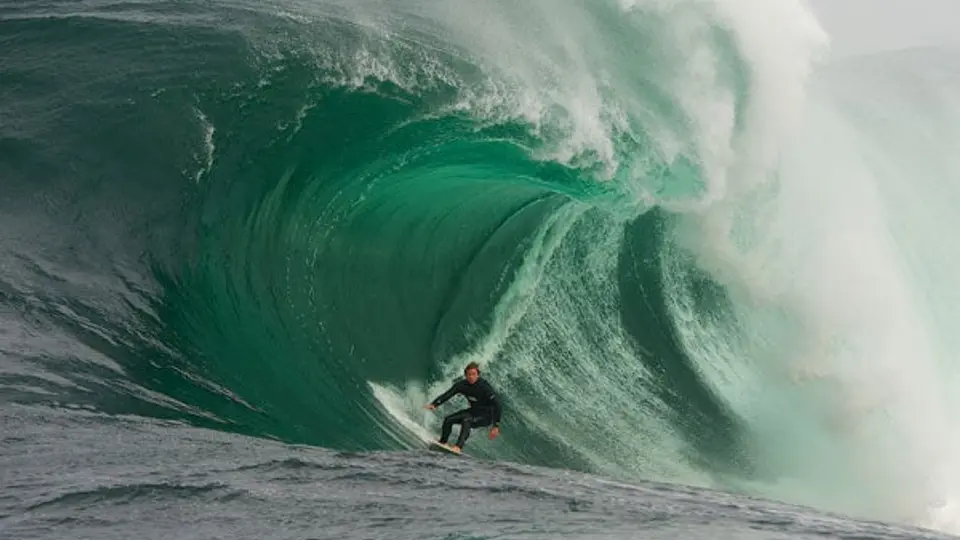 Chris Shanahan protagoniza caída del año en el Surf