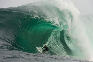 Chris Shanahan protagoniza caída del año en el Surf